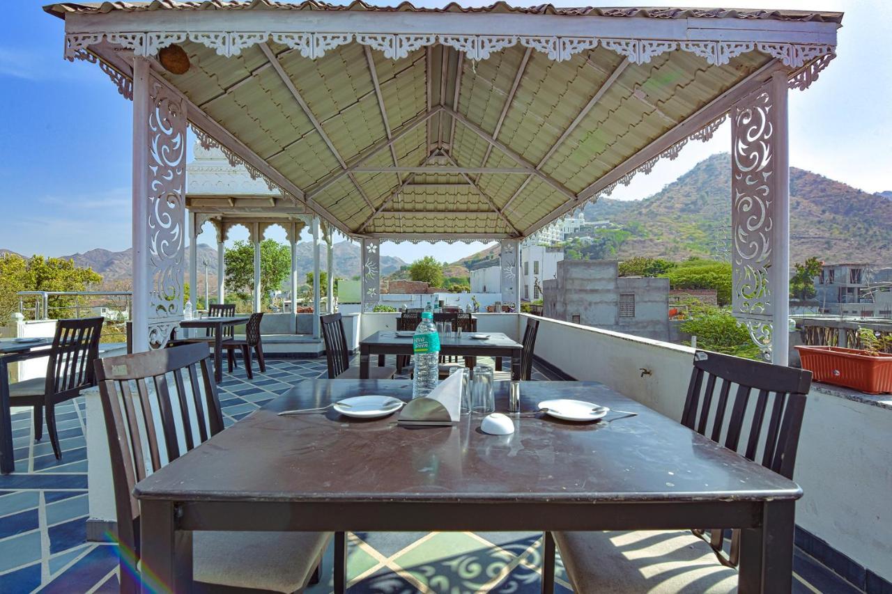 Fabexpress Achrol Palace Udaipur Kültér fotó