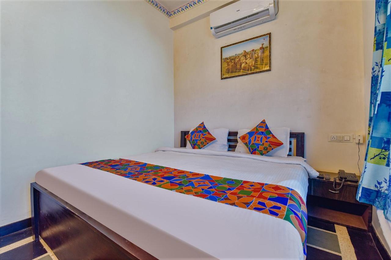 Fabexpress Achrol Palace Udaipur Kültér fotó